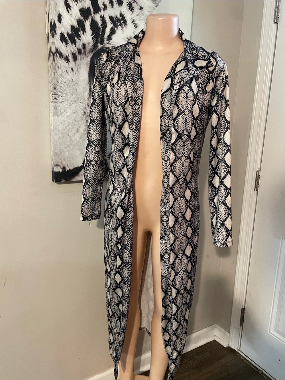 Snake Skin anima Print Long Open Front Cardigan Duster stretch comfort Medium